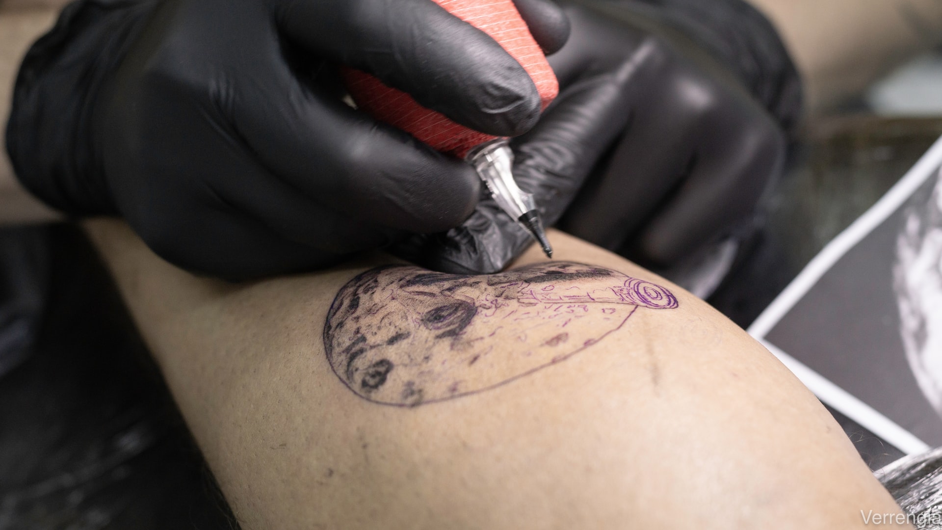 Jak o higienę powinny dbać studia tatuażu?