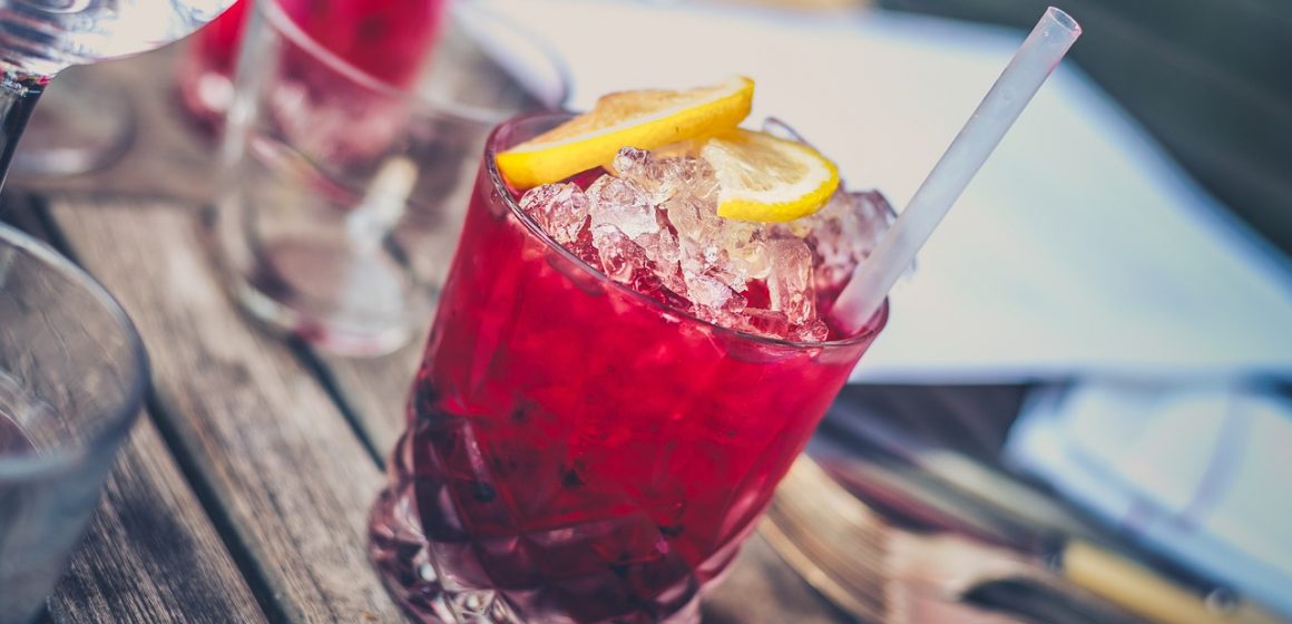 Najlepsze bezalkoholowe drinki – poznaj sprawdzone przepisy
