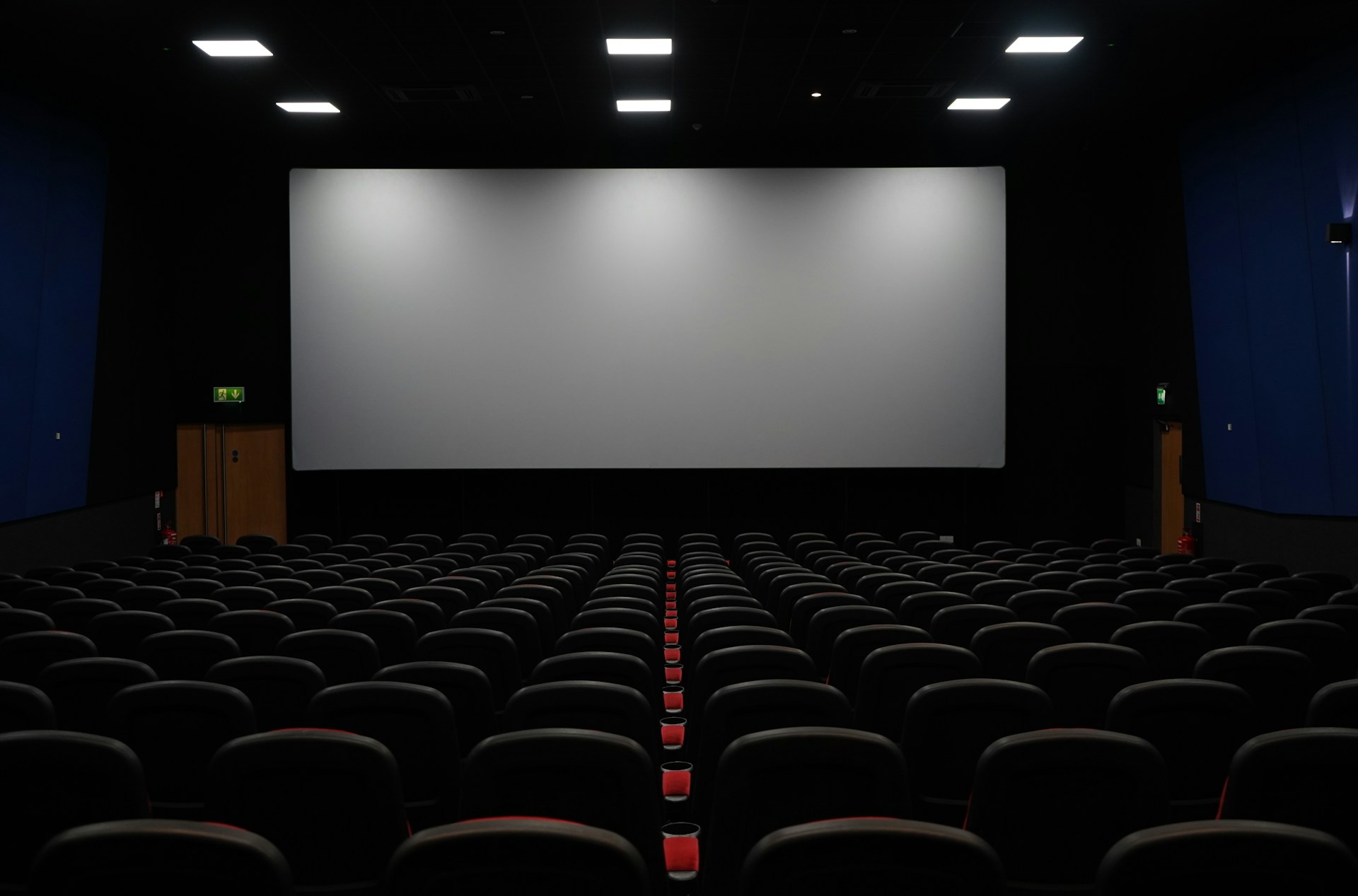 Jak wybrać najlepszy system sprzedaży biletów do kina?
